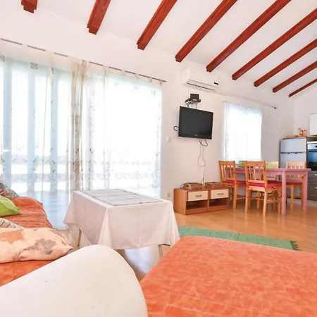 Two-bedroom In * Stomorska