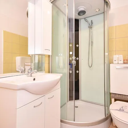 Two-bedroom In Lejlighed Stomorska